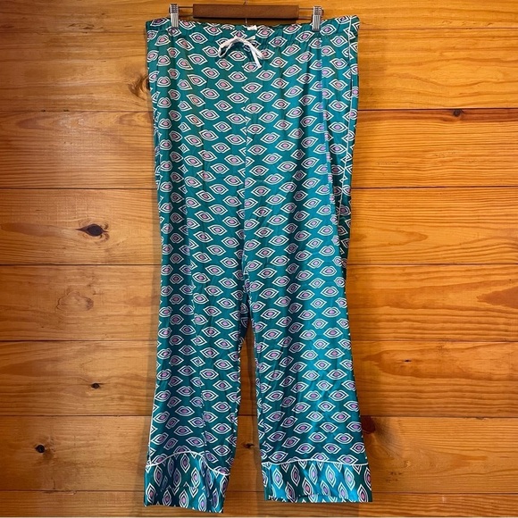 Victoria's Secret Other - Victoria’s Secret Green Lips Satin Pajama Pants Extra Large NWT